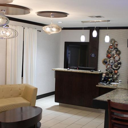 Horizon Inn & Suites Pearsall Exteriör bild