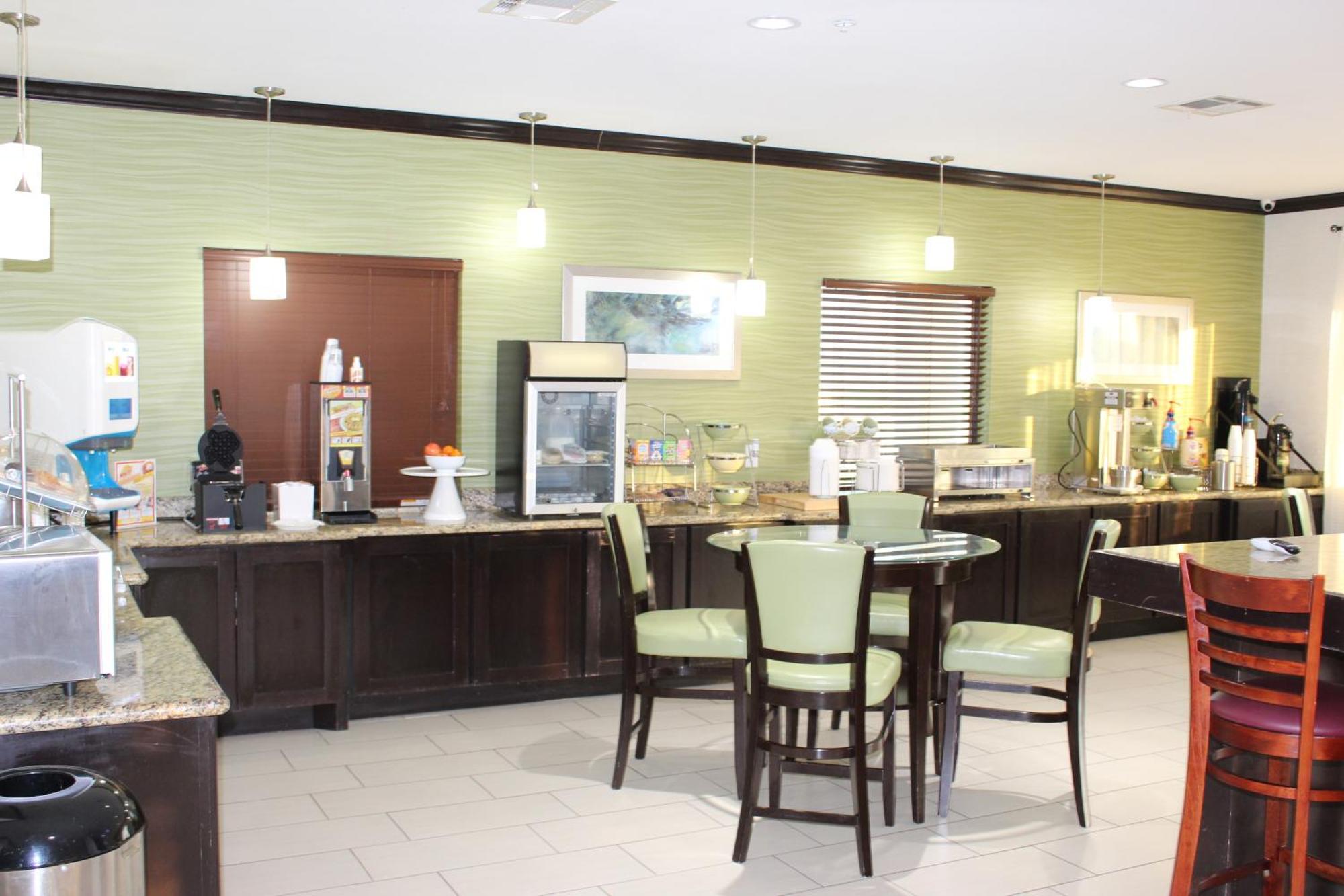 Horizon Inn & Suites Pearsall Exteriör bild